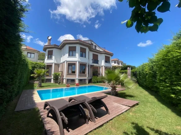 Luxurious 8BR Villa in Zekeriyaköy