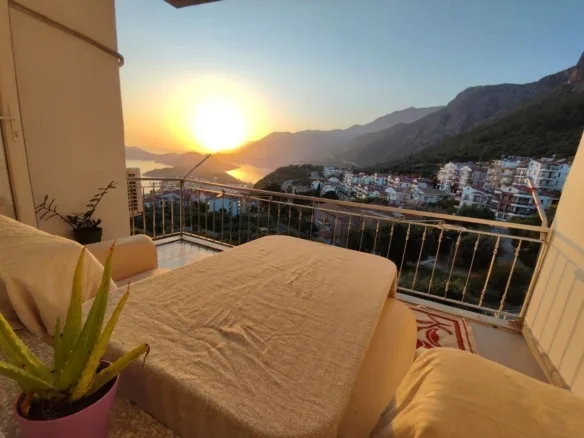 Apartment with Stunning Views in Kaş