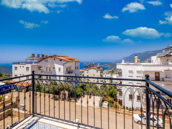 Roof Duplex in Kaş – Çerçiler